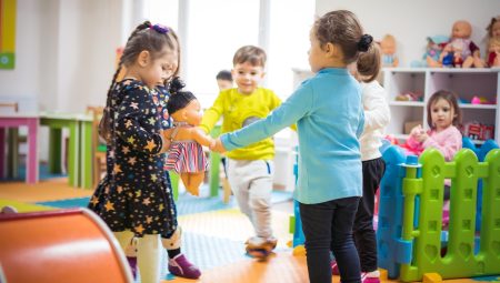 Çocuğunuzun Kreşe Başlaması: Uyum Süreci ve Ebeveyn İpuçları