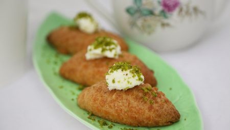 Kalburabastı Tatlısı: Parmak Yediren Tatlı