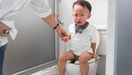 Bebeklerde Kabızlık Problemi: Belirtileri, Nedenleri ve Tedavi Önerileri