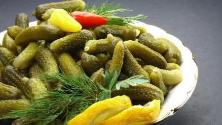 Evde Kolayca Hazırlayabileceğiniz Lezzetli Turşu Tarifi